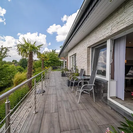 Hotel Zum Halbmond Lauenburg