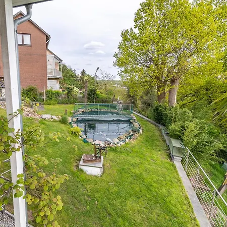 Zum Halbmond Hotel 3*