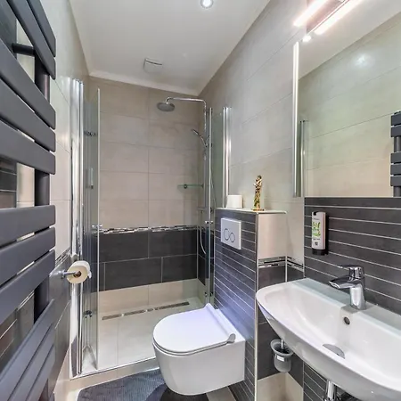 ホテル Zum Halbmond