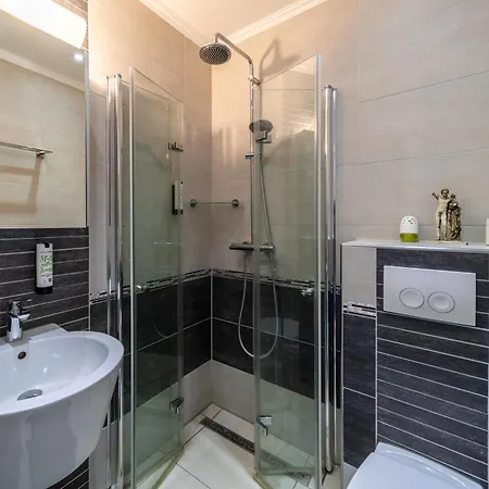 Zum Halbmond ホテル ラウェンブルク