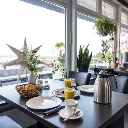 Zum Halbmond 3* Lauenburg