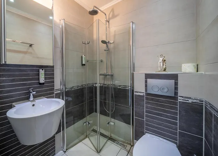 Zum Halbmond Hotel 3*