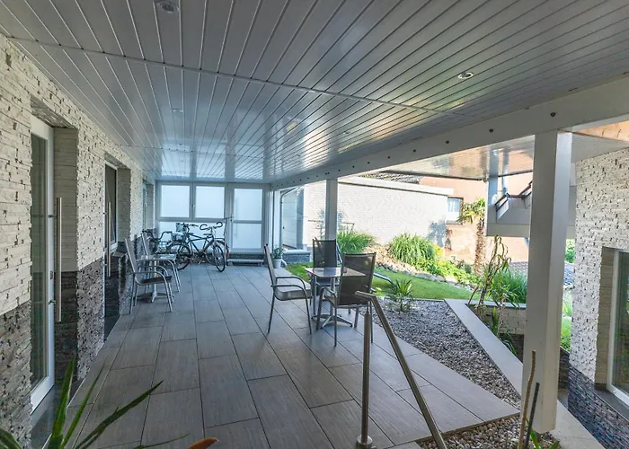 Zum Halbmond Hotel 3*