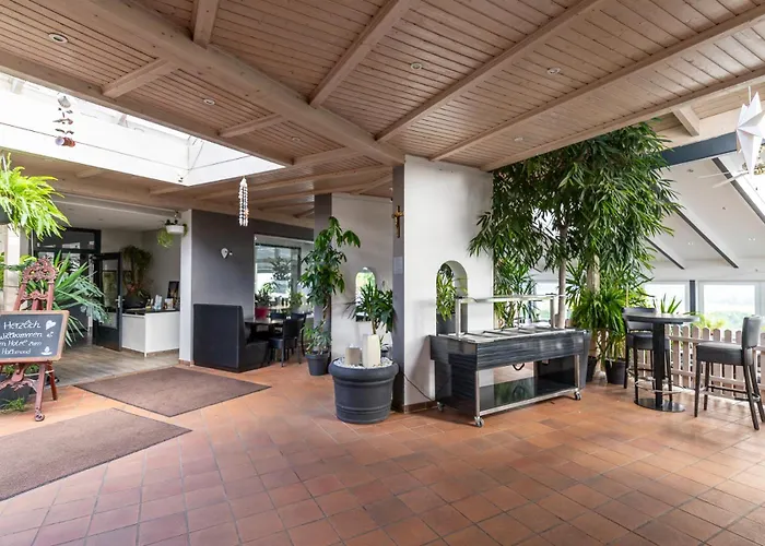 Zum Halbmond Hotel 3*